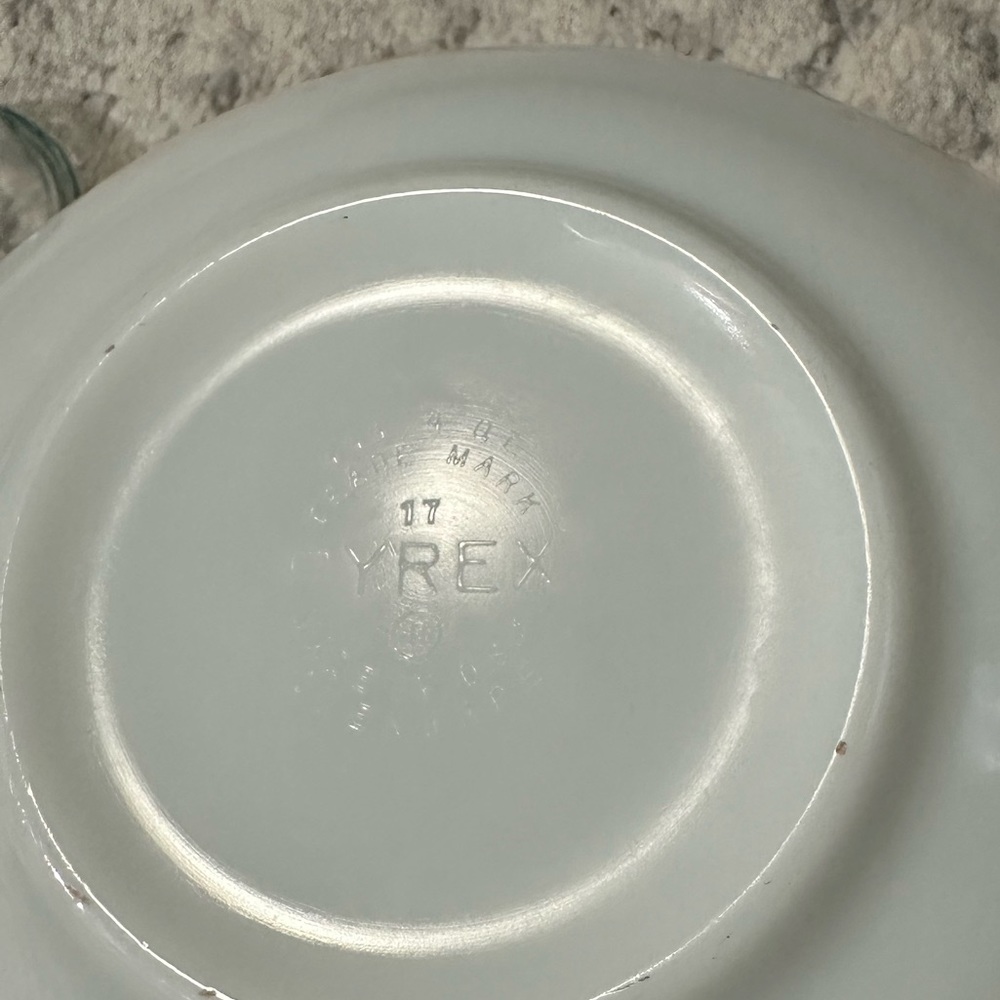 Pyrex 4 qt Autumn Floral/Square Flower Verde - Picture 11 of 13